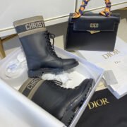 DR BOOTS - Image 7