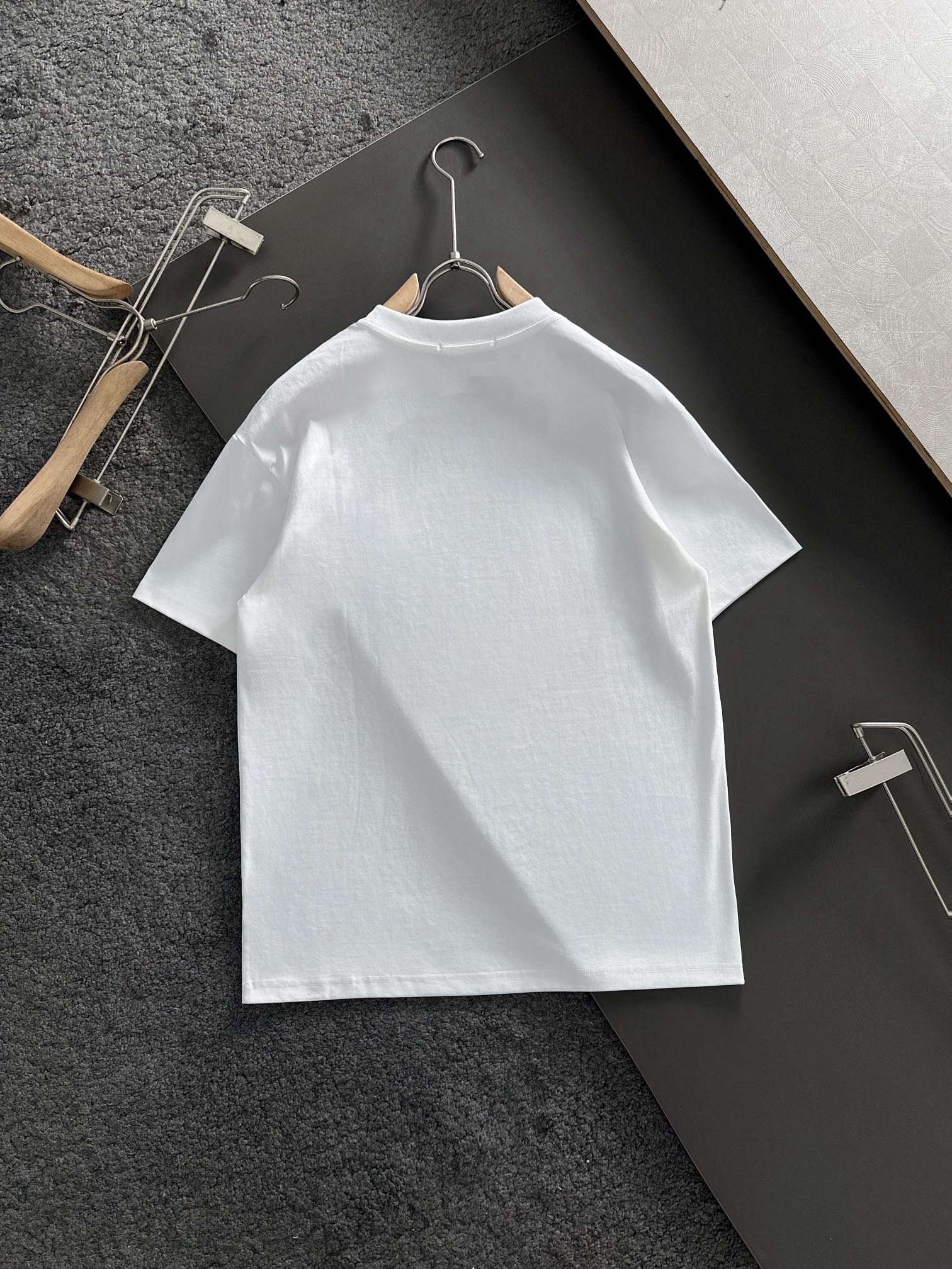 31d634dff547f4d0772040090d27c5478108cdca Balenciaga T-shirts - Image 9