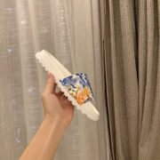 LV SLIPPERS - Image 4