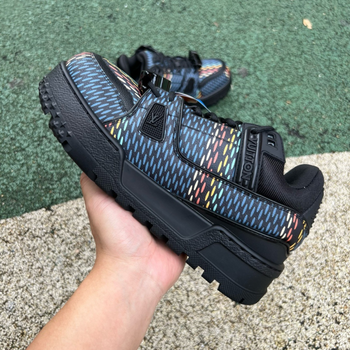 LV TRAINER MAXI Black pattern - Image 2