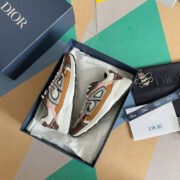 DR B30 Sneakers - Image 8