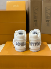 Loui Vuitto TRAINER SNEAKER - Image 5