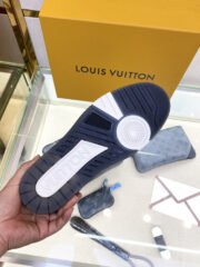 Loui Vuitto TRAINER SNEAKER - Image 3