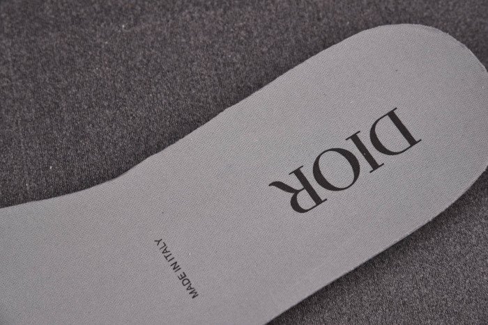 391ab5cb701eb54e7ee077d951eb61883eb18360 DR B27 SNEAKER - Image 13