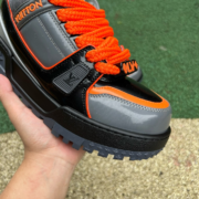 LV TRAINER MAXI Gray orange - Image 9