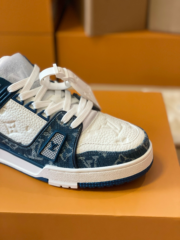 Loui Vuitto TRAINER SNEAKER - Image 9