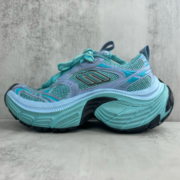 BLCG Sneaker 6XL - Image 5