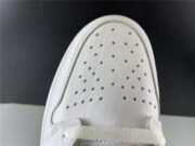 Air Jordan 1 Retro Metallic Red (2017) 555088-103 - Image 6