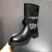 DR BOOTS - Image 8