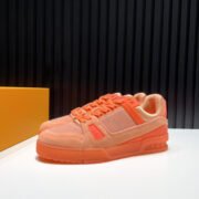 LV TRAINER SNEAKER LOW