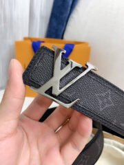Loui Vuitto Belt-4CM - Image 4