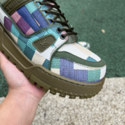 LV TRAINER MAXI Colored plaid army green - Image 8