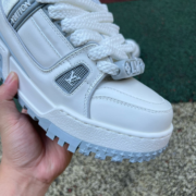 LV TRAINER MAXI White-grey - Image 8