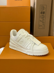 Loui Vuitto TRAINER SNEAKER - Image 4