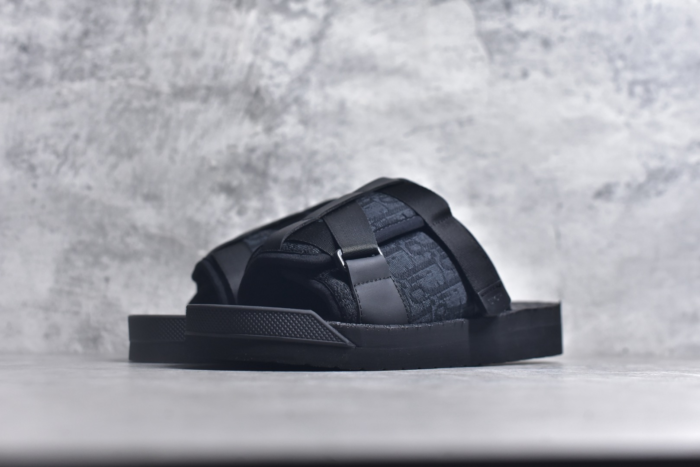 DR Slippers - Image 3