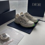 DR B30 Sneakers - Image 3