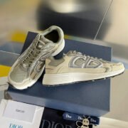 DR B30 Sneakers - Image 5