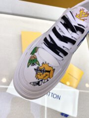 Loui Vuitto Low-Top SNEAKER - Image 7