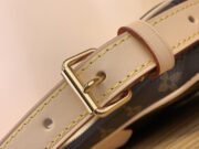 LV Croissant MM - Image 8