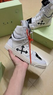 OFF-WHITE HIGH TOP SNEAKER - Image 4