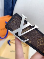 Loui Vuitto Belt-4CM - Image 3