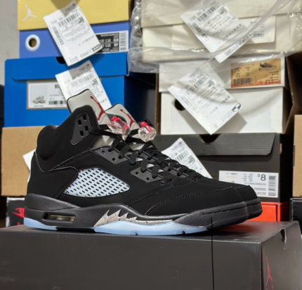 AIR JORDAN 5 BLACK METALLIC (2016) 845035-003