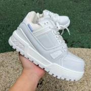 LV TRAINER MAXI White - Image 2