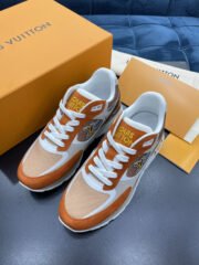 Loui Vuitto TRAINER SNEAKER - Image 4