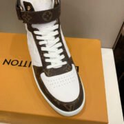 Loui Vuitto RIVILI SNEAKER - Image 2