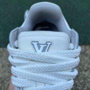 LV TRAINER MAXI White-grey - Image 7