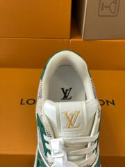 Loui Vuitto TRAINER SNEAKER - Image 7