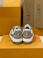 Loui Vuitto TRAINER SNEAKER - Image 6