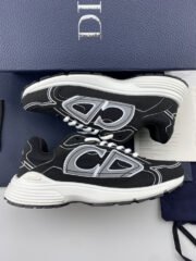 DR B30 Sneakers - Image 2