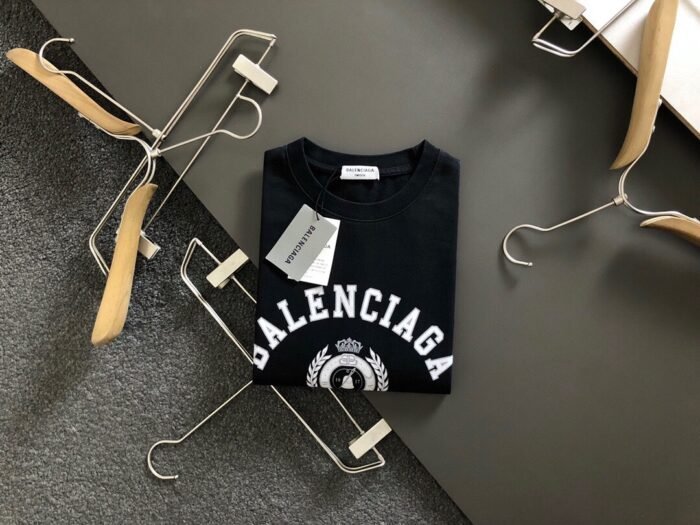 Balenciaga T-shirts - Image 2