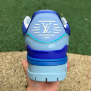 LV TRAINER MAXI Blue patent leather - Image 6