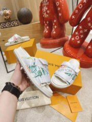 LV SLIPPERS - Image 2