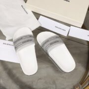BLCG SLIPPERS - Image 3