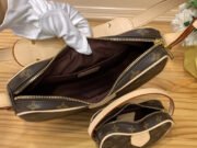 LV Croissant MM - Image 6