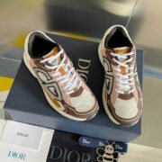 DR B30 Sneakers - Image 9