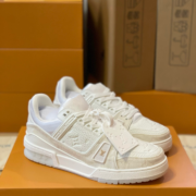 Loui Vuitto TRAINER SNEAKER