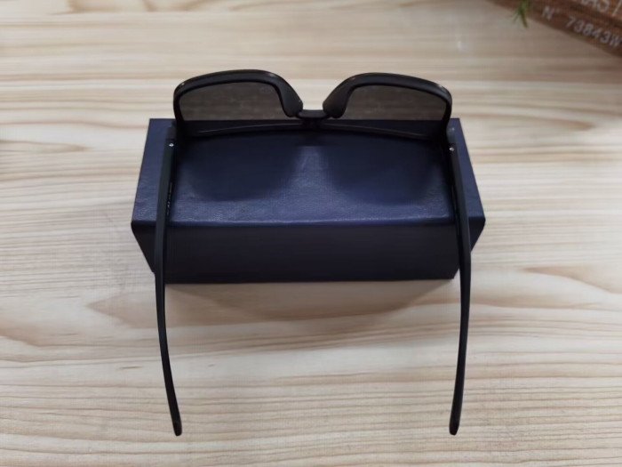 7f35ee24b032e5cda62ba0043482bcf4cd877a8e LV GLASSES - Image 4