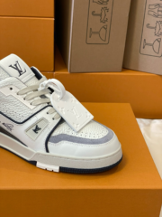 Loui Vuitto TRAINER SNEAKER - Image 7