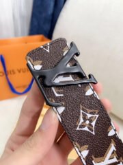 Loui Vuitto Belt-4CM - Image 4