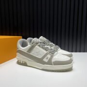 LV TRAINER SNEAKER LOW - Image 3