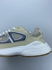 DR B30 Sneakers - Image 2