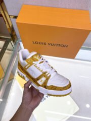 Loui Vuitto Low-Top SNEAKER - Image 4