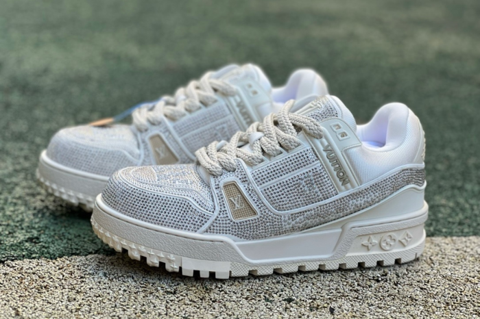 LV TRAINER MAXI Full of diamonds white - Image 1