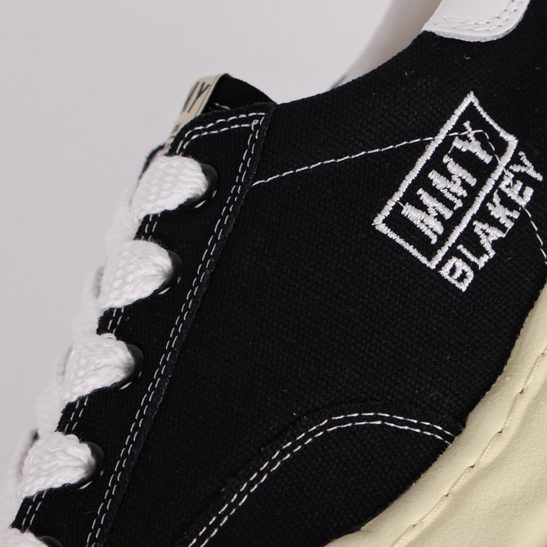 9d6592741f490c3995a3aca8d6b389fdc3aa6f58 MAISON MIHARA YASUHIRO MMY Sneaker - Image 9