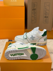 Loui Vuitto TRAINER SNEAKER - Image 4