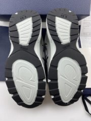 DR B30 Sneakers - Image 3